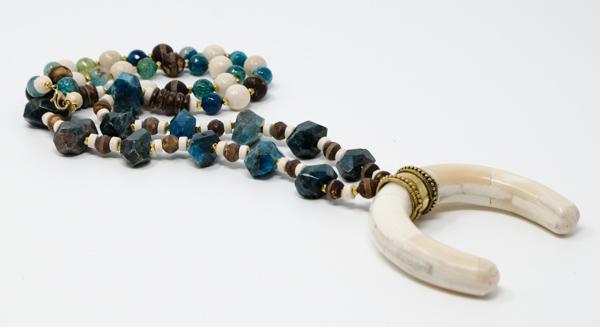 Apatite Tibetan Agate Horn Necklace & Bracelet Set