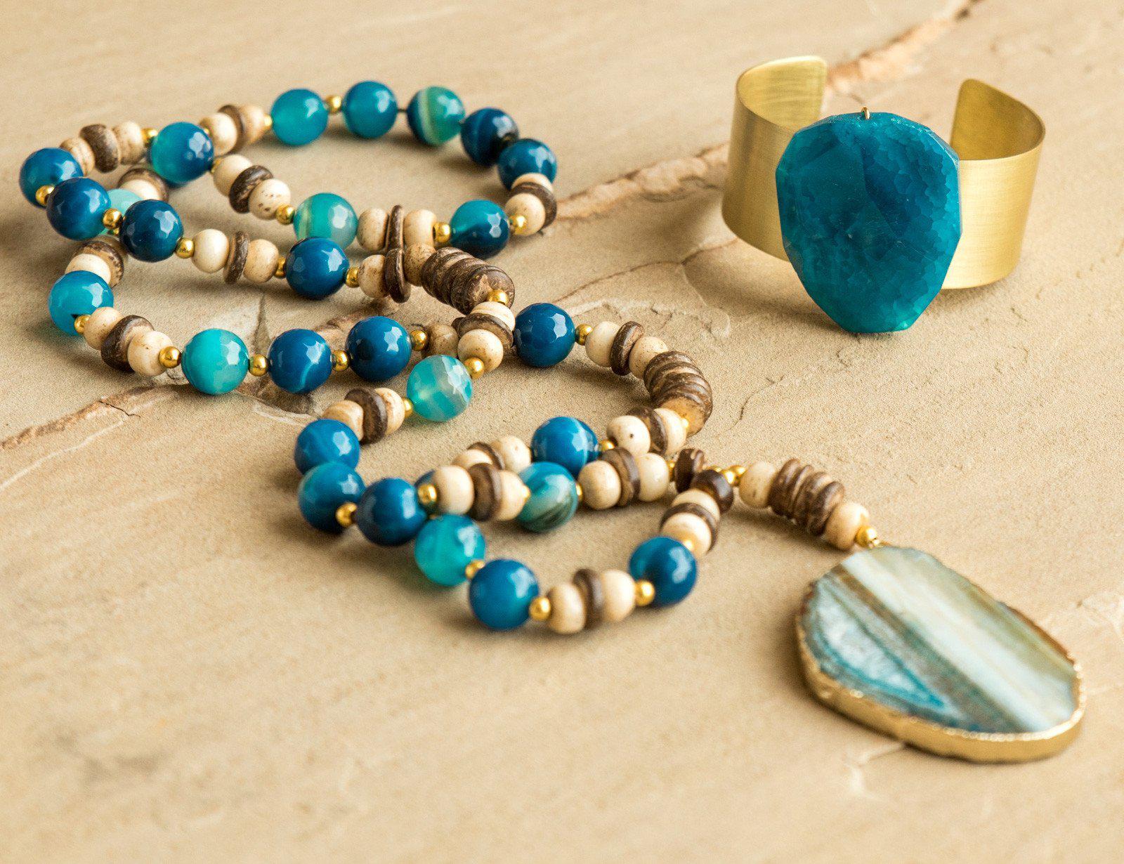 Caribbean Blue Coconut Shell Agate Necklace