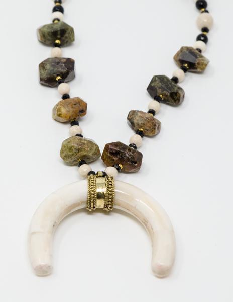 Green Garnet Onyx Bone Horn Necklace